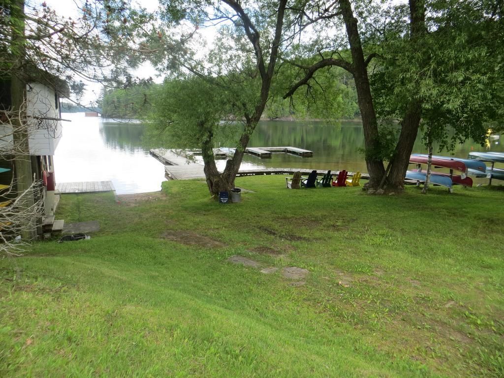 Bondi Village Cottage Resort Lake of Bays Exteriör bild