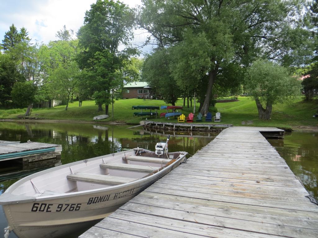 Bondi Village Cottage Resort Lake of Bays Exteriör bild